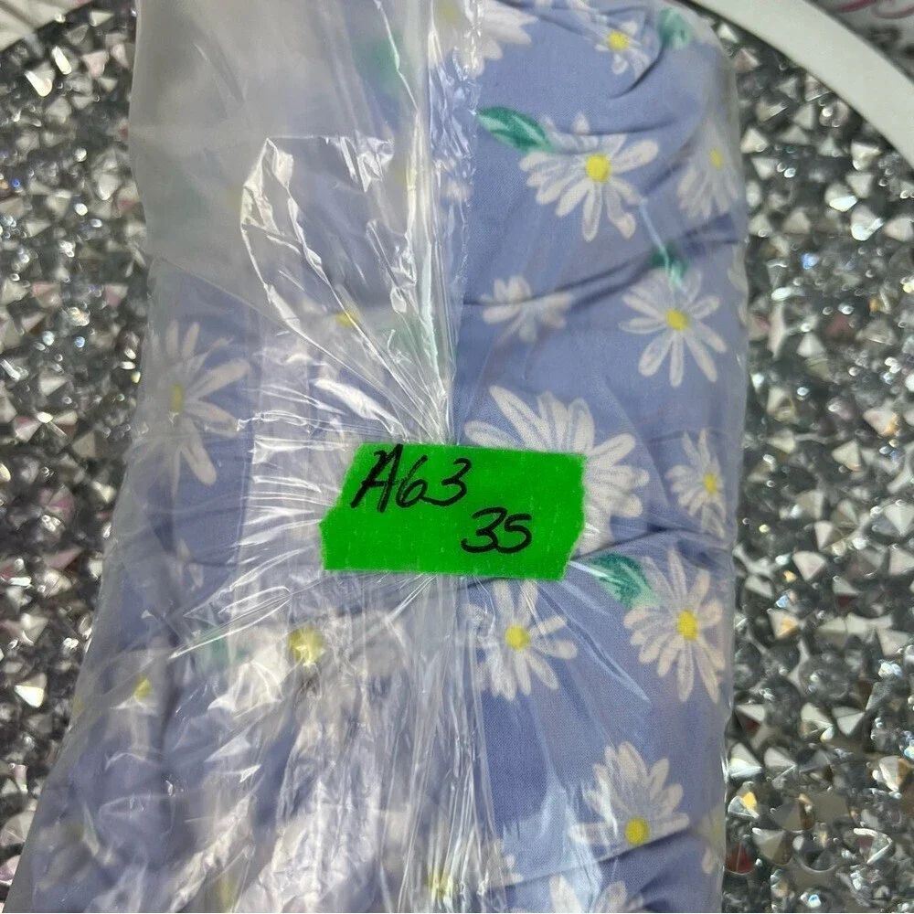 George pants daisy 🌼 flowers grey waist band Light Blue Floral Pajama Pants